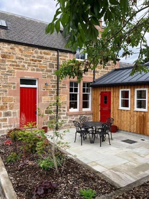 Signalman'S Cottage In Clachnaharry South Kessock Exterior photo